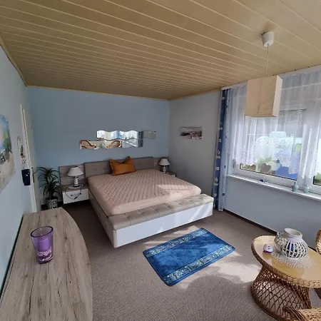 Σπίτι διακοπών Idyllischer Ferienbungalow In Ruhiger Lage Mit Pool Und Grossen Garten Rastenberg