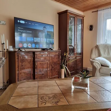 Σπίτι διακοπών Idyllischer Ferienbungalow In Ruhiger Lage Mit Pool Und Grossen Garten