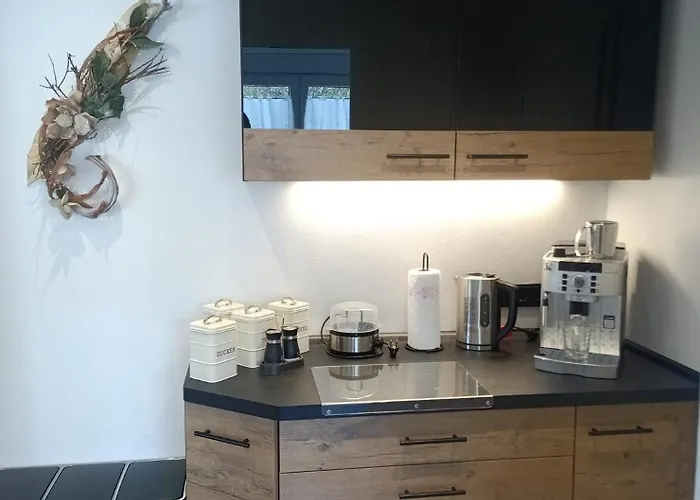 Idyllischer Ferienbungalow In Ruhiger Lage Mit Pool Und Grossen Garten Feriehus Rastenberg