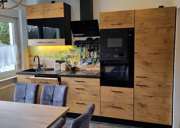 Idyllischer Ferienbungalow In Ruhiger Lage Mit Pool Und Grossen Garten Feriehus Rastenberg